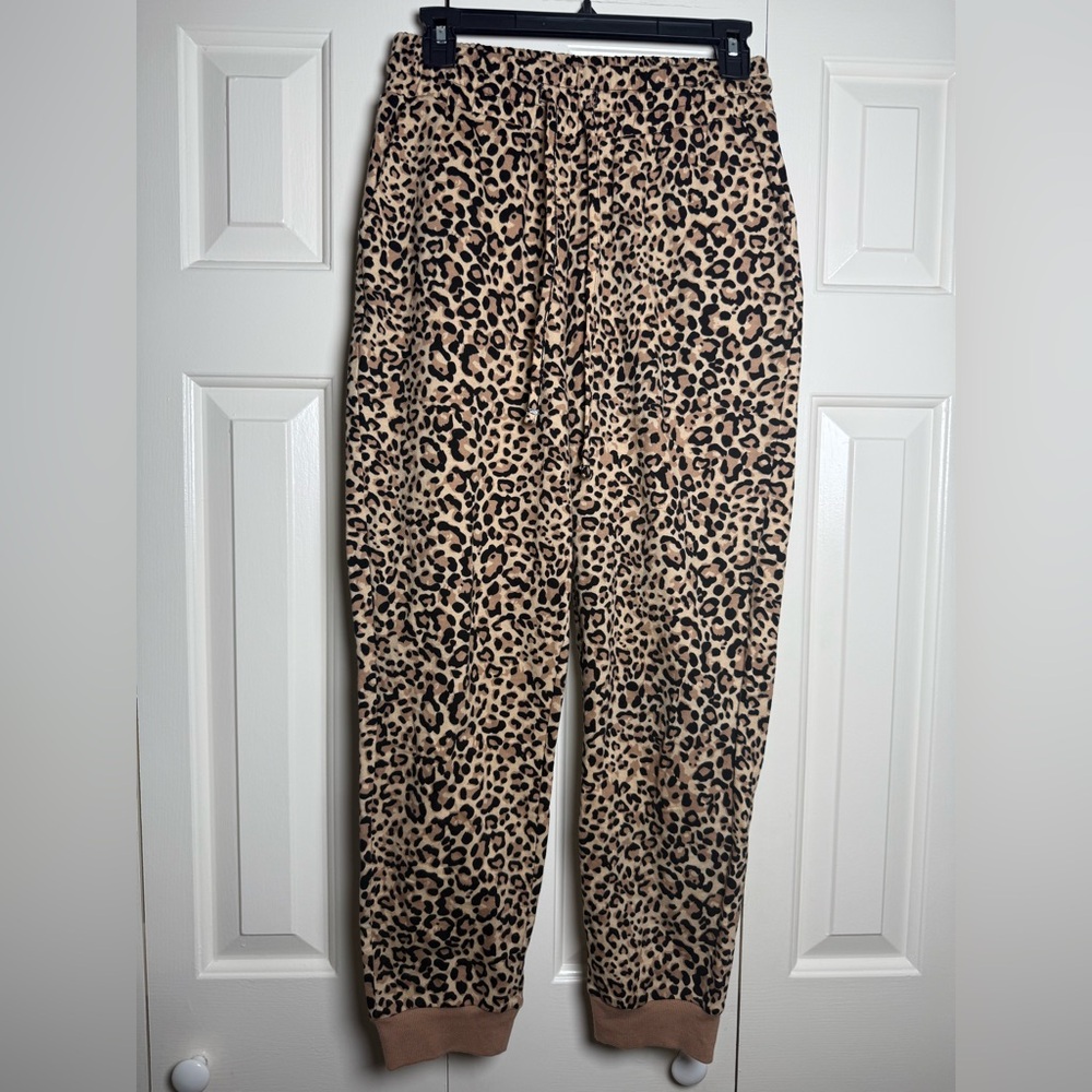 Zenana Women’s 100% Cotton Leopard Print Joggers Sweatpants Size Small
